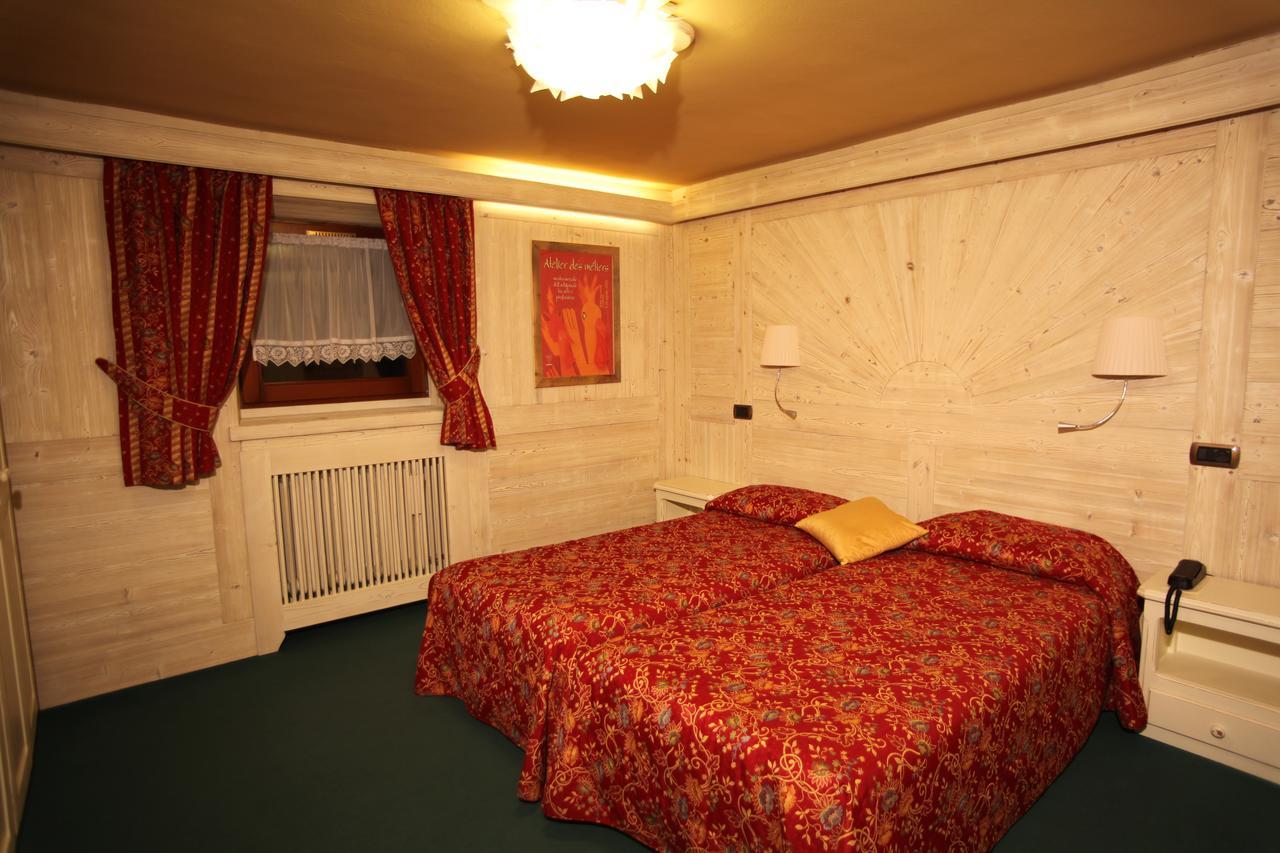 Hotel Fosson Breuil-Cervinia Buitenkant foto